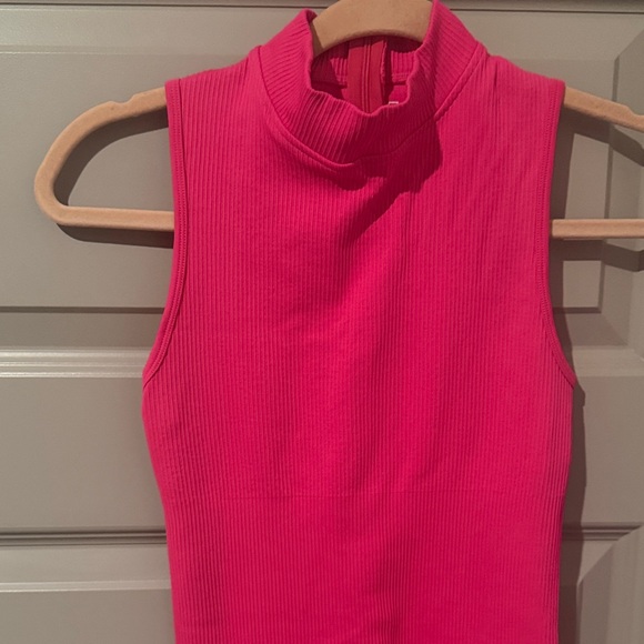 Pink Ribbed Sleeveless Jumpsuit! Invisible Back Zipper! Spring Casual Athletic - Picture 5 of 6